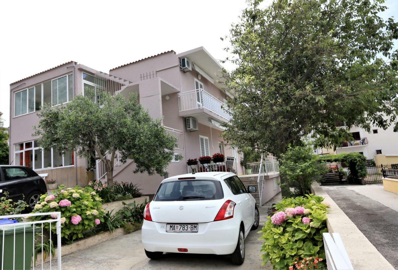 Apartmani Vinko Baška Voda المظهر الخارجي الصورة