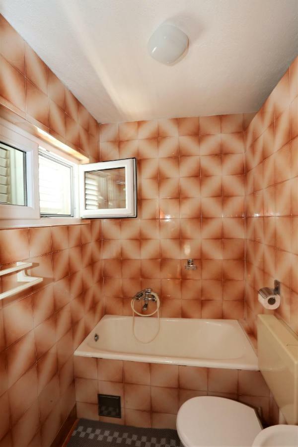 Apartmani Vinko Baška Voda المظهر الخارجي الصورة